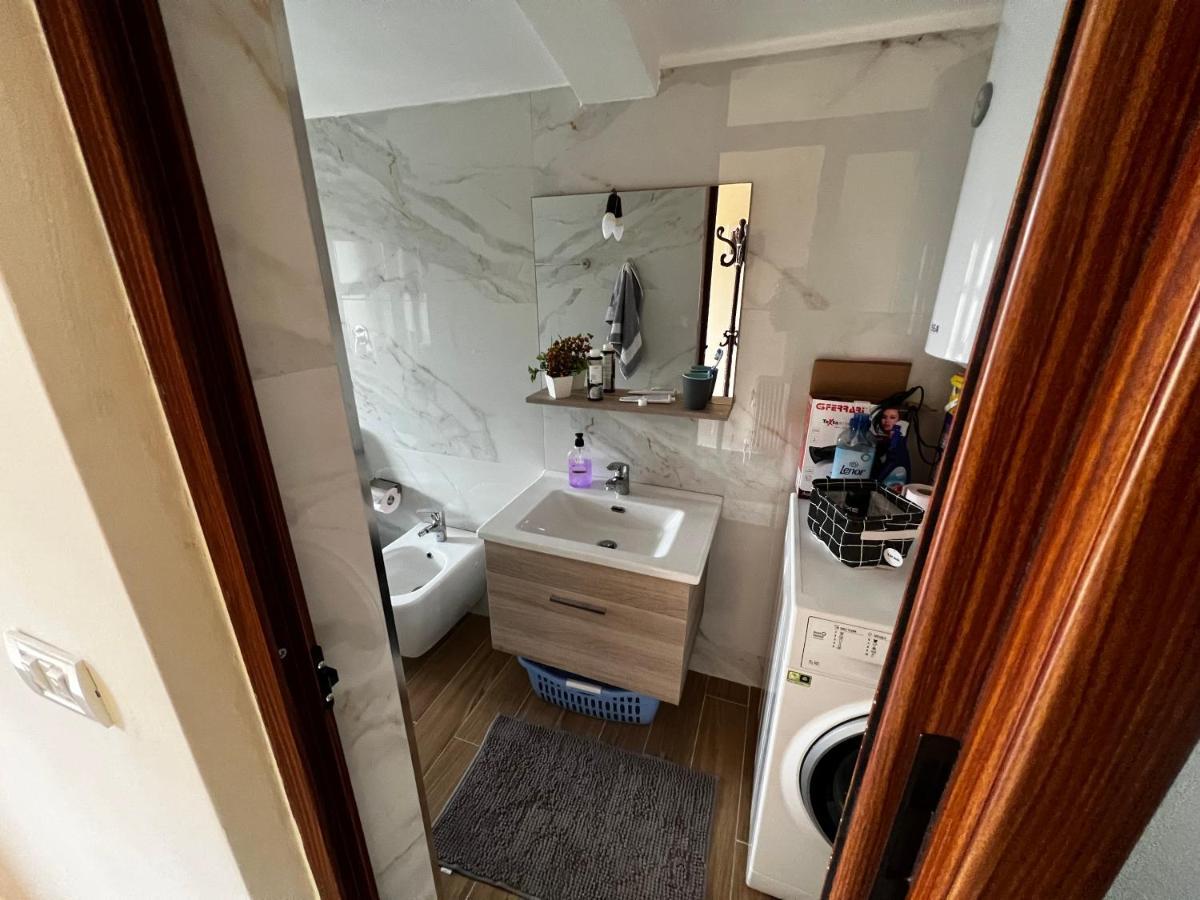 Appartamento Retreat In The Centre Of Korce Esterno foto