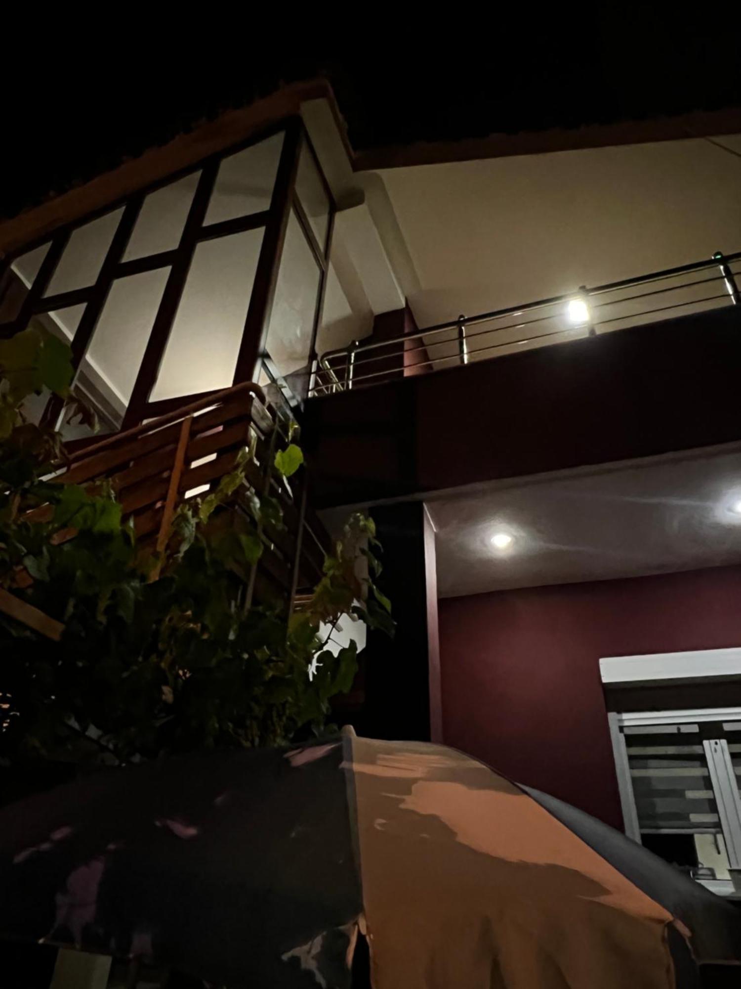 Appartamento Retreat In The Centre Of Korce Esterno foto